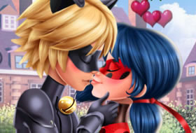 Miraculous Hero Kiss